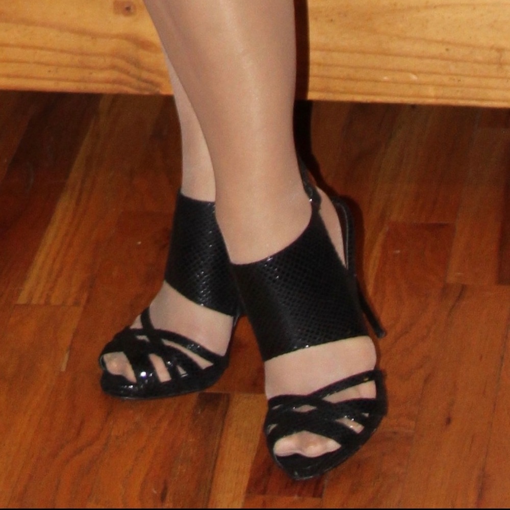 Steve Madden black, stiletto heels, Size 7.5